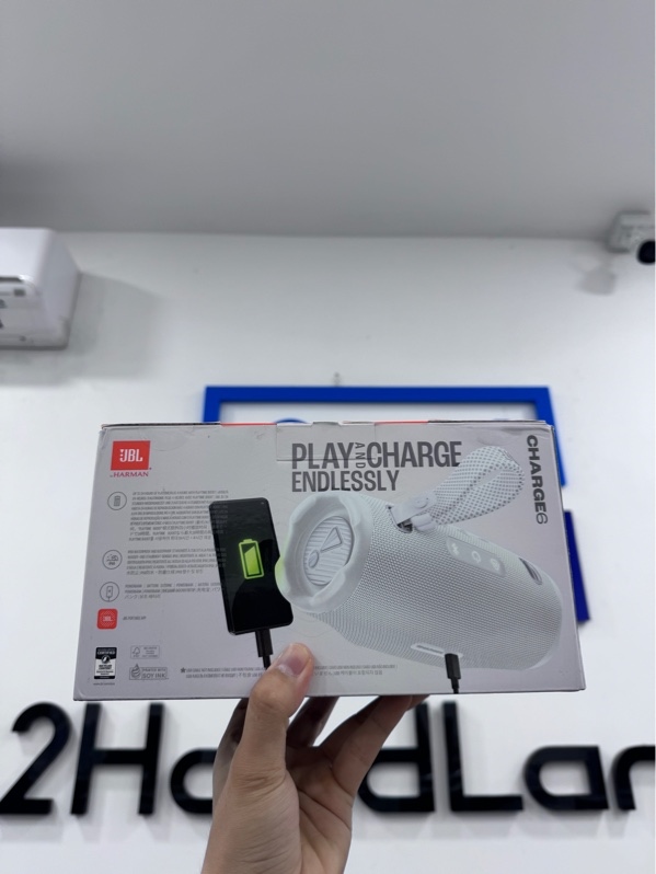 Loa Bluetooth JBL Charge 6 - Màu trắng - Hàng xách tay - Newseal