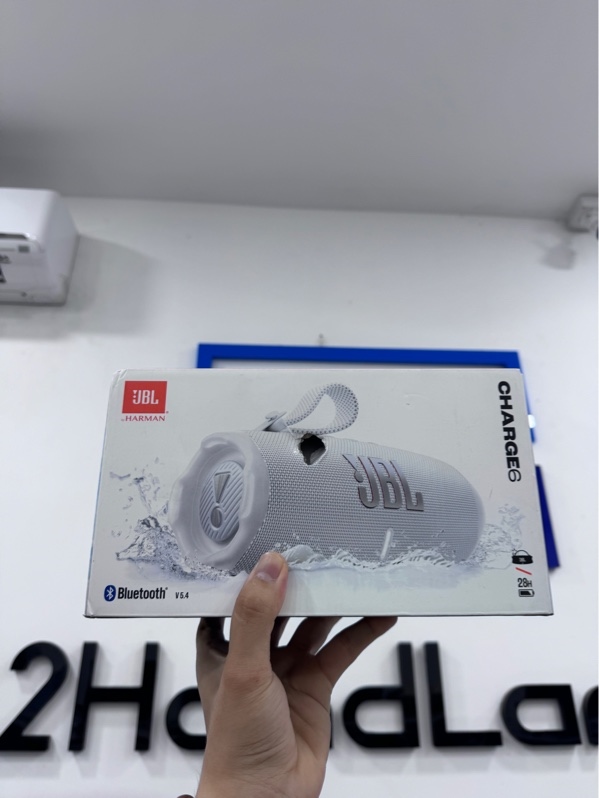 Loa Bluetooth JBL Charge 6 - Màu trắng - Hàng xách tay - Newseal, box xấu