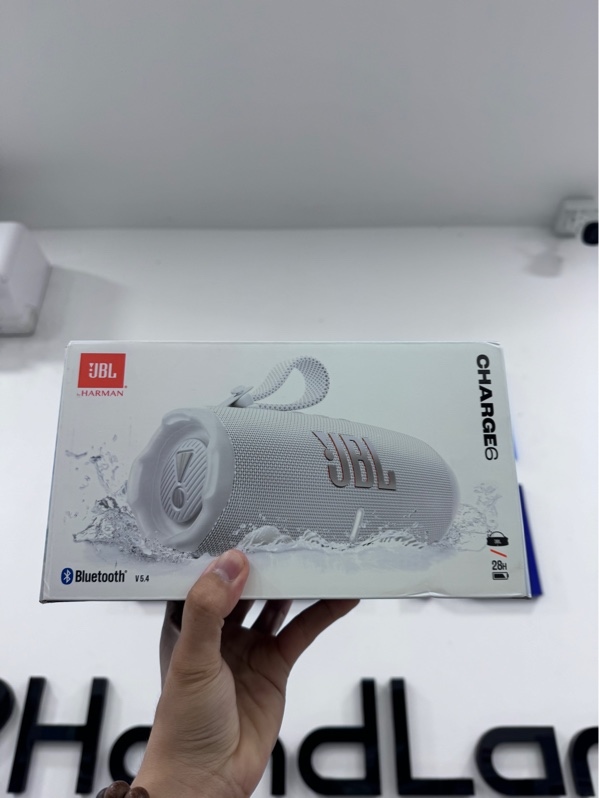 Loa Bluetooth JBL Charge 6 - Màu trắng - Newseal