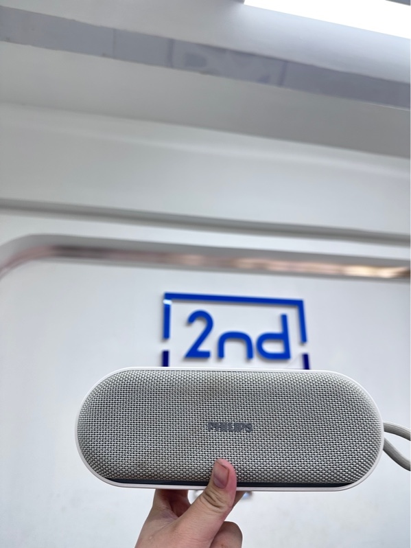 Loa Bluetooth Philips TAS2505 - Màu trắng - Ngoại hình 97.5% - Body