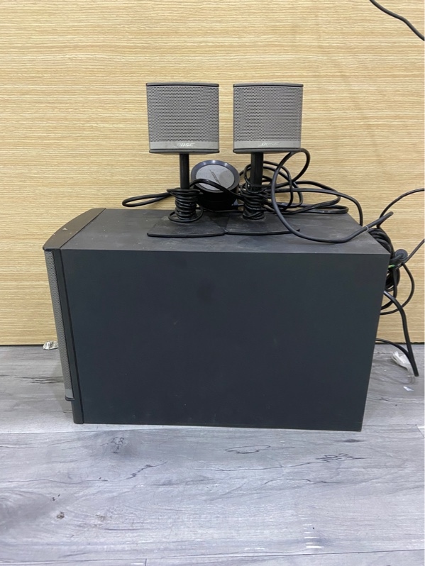 Loa Bose Companion 3 Series II ( Bản Nội Địa) - Điện 100W - 1 Mode Dây - Màu đen - Ngoại hình: 97% - Ố Bẩn Thân - Kèm 2 loa Vệ Tinh, Bộ Chỉnh Âm Lượng