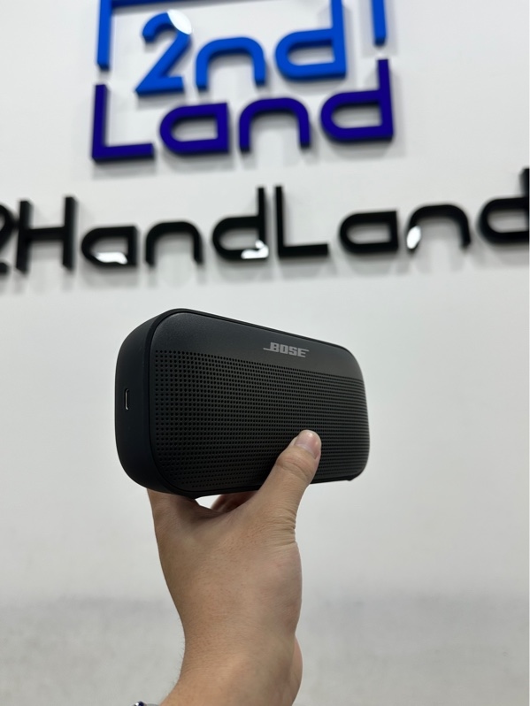 Loa Bose Soundlink Flex 1 - Khoảng 20W-30W - Màu đen - Ngoại hình 99% - Kèm dây sạc