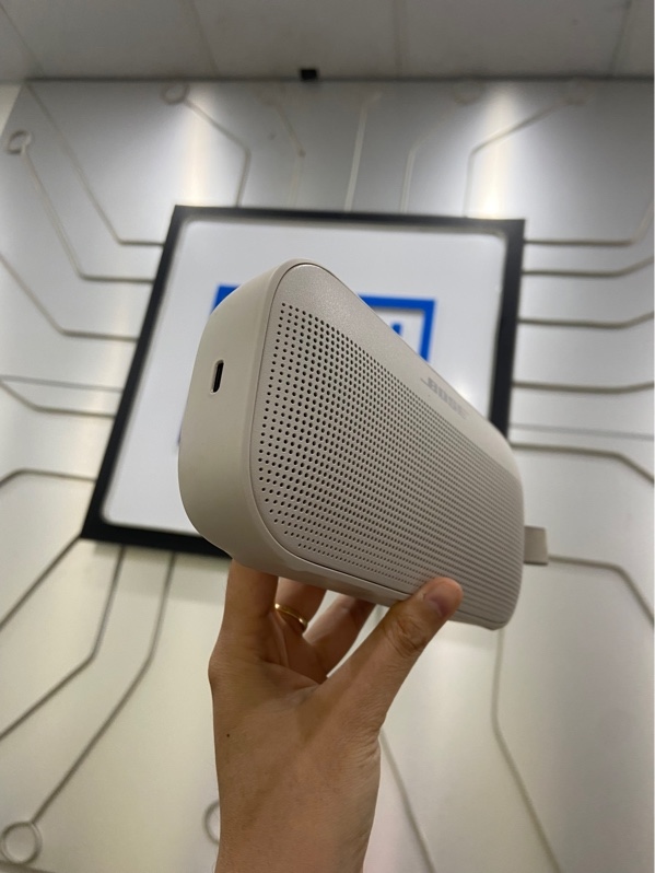 Loa Bose SoundLink Flex - Màu xám - Ngoại hình: 98% - Body