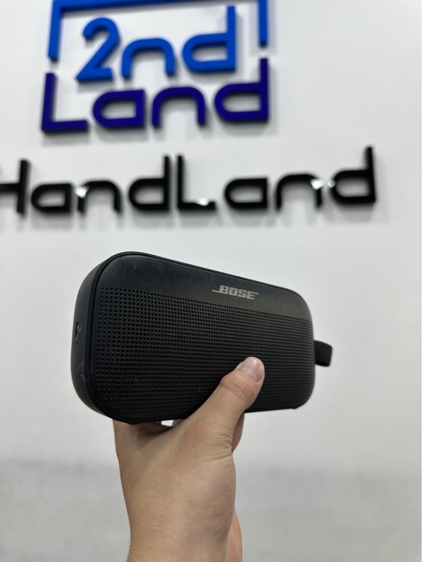 Loa Bose Soundlink Flex SE - Khoảng 15W đến 20W - Màu đen - Ngoại hình 97% - Trầy cấn - Body