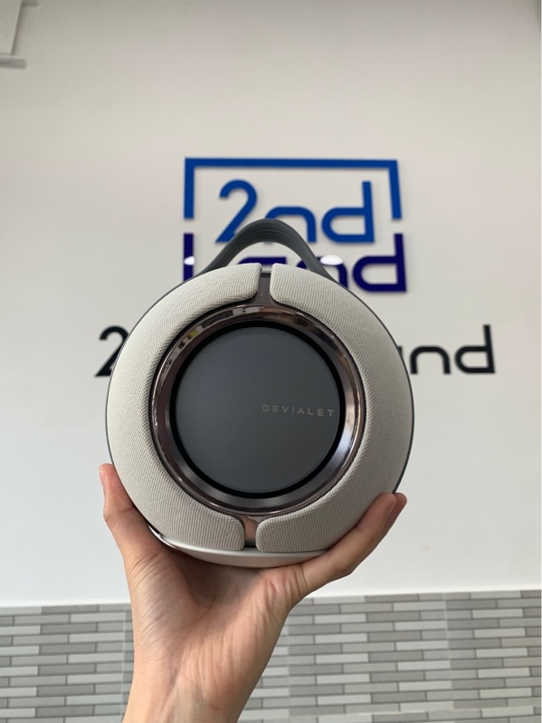 Loa Devialet Mania - Màu xám - Ngoại hình: 98% - Kèm túi + dock sạc