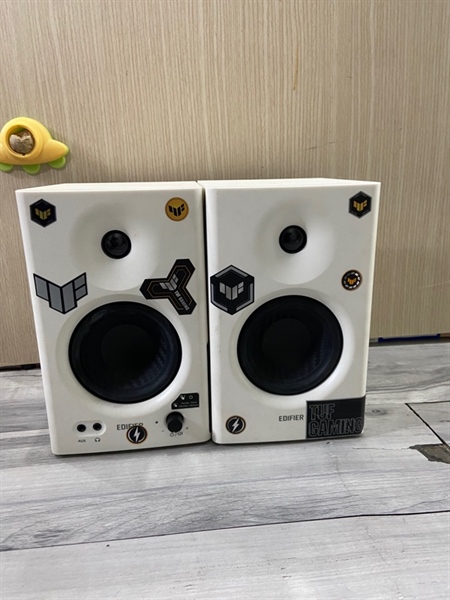 Loa Edifier MR4 - Màu trắng - Ngoại hình: 98% - Ố nhẹ - Kèm dây 3.5-rca, dây nối loa