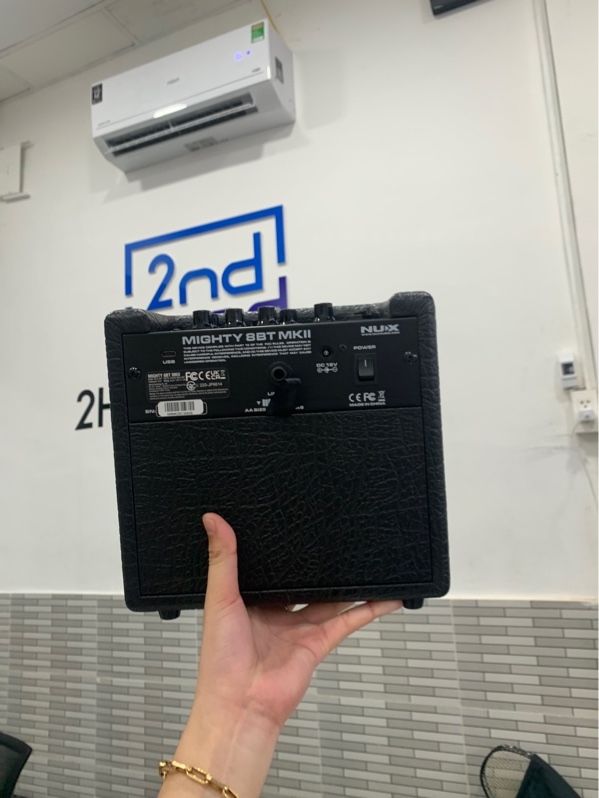 Loa guitar điện mighty 8bt mkii - Màu đen - Ngoại hình: 97% - Fullbox