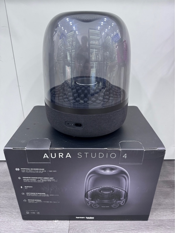 Loa Harman Kardon Aura Studio 4 - Màu đen - Ngoại hình 97,5% - Trầy xước nhẹ - Fullbox