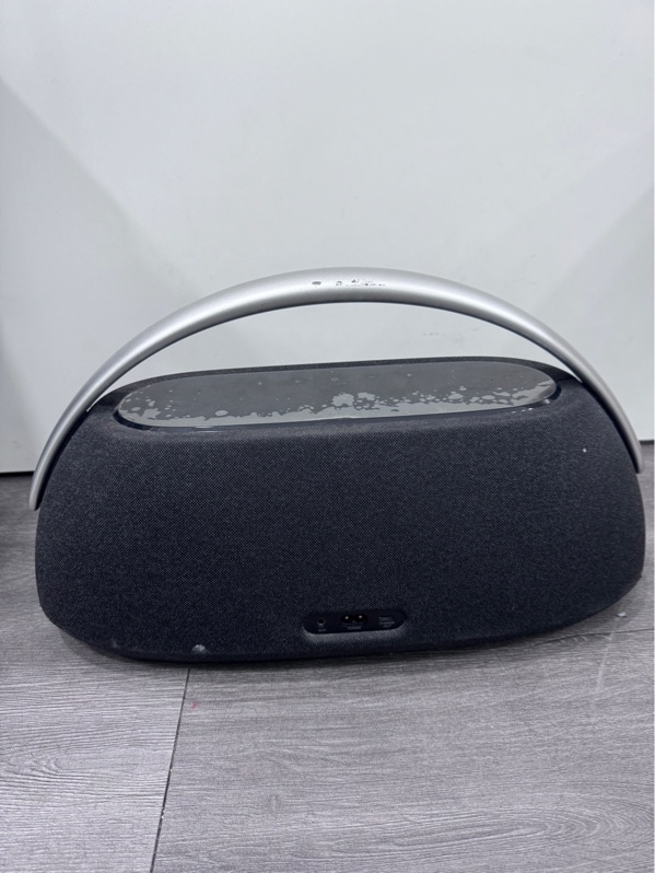 Loa Harman Kardon Go play 3 - Màu đen - Ngoại hình 97% - trầy xước , tróc vải - Kèm sạc