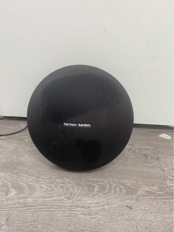 Loa Harman Kardon Onyx Studio 3 - Màu đen - Ngoại hình 96% - Kèm sạc