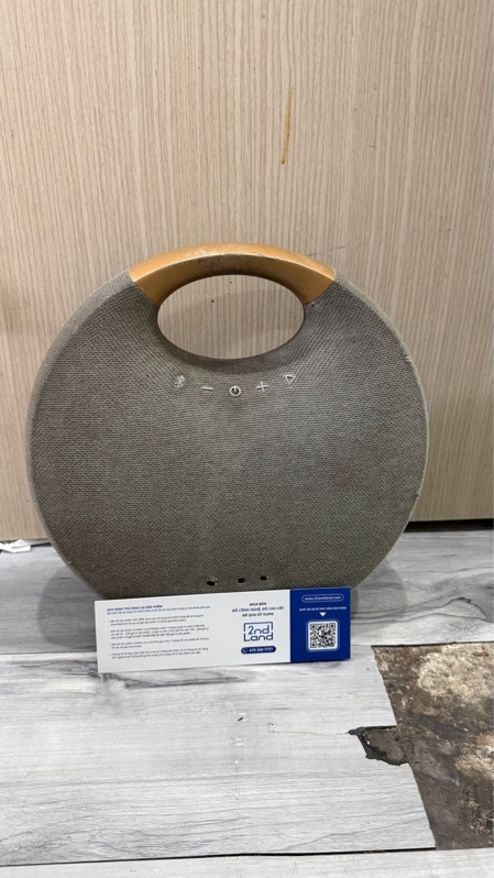 Loa Harman Kardon Onyx Studio 6 - Màu xám - Ngoại hình: 96% - Mất logo, xước quai cầm, ố vàng, đen, rách vải - Kèm sạc