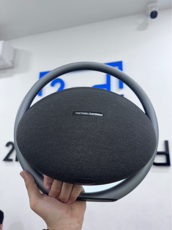 Loa harman kardon onyx studio 7 - Màu đen - Ngoại hình 99% - Fullbox kèm sạc