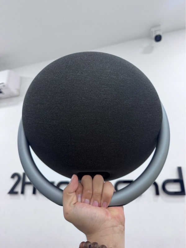 Loa harman kardon onyx studio 7 - Màu đen - Ngoại hình 99% - Fullbox kèm sạc