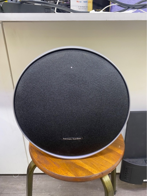 Loa Harman Kardon Onyx Studio 9 - Màu đen - Ngoại hình 97% - trầy cấn nhẹ - Body