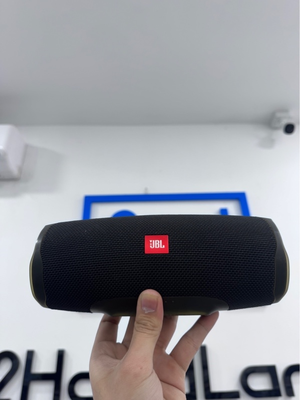 Loa JBL Charge 4 - Màu đen - Ngoại hình 97% - Cao su trầy xước - Fullbox
