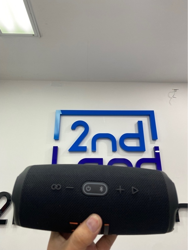 Loa JBL Charge 5 - Màu đen - Ngoại hình: 97.5% - Body
