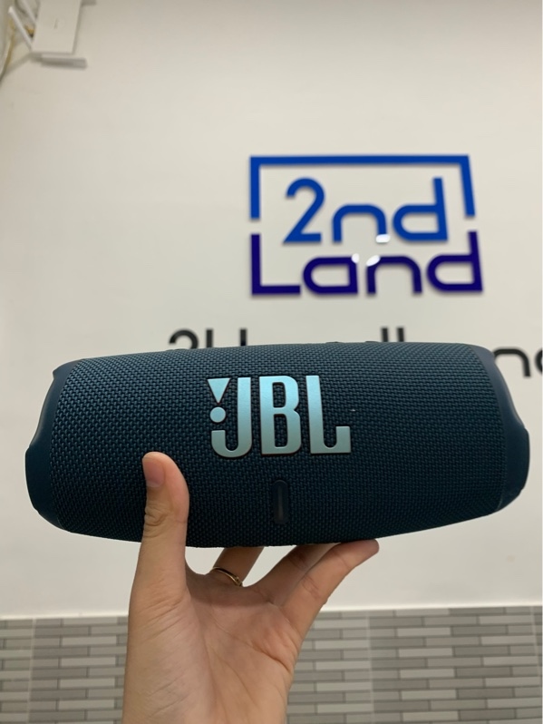 Loa JBL Charge 5 - Màu xanh - Ngoại hình: 98% - Trầy đế - Body