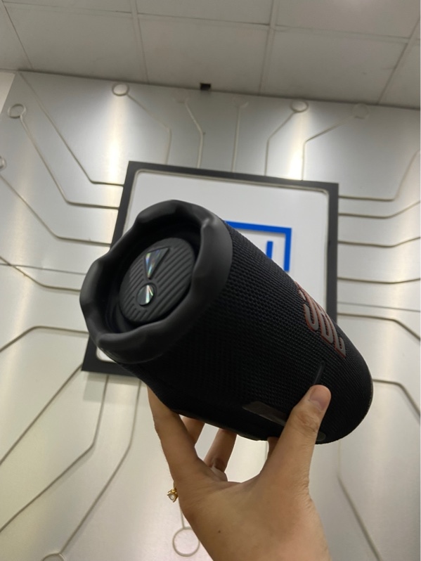 Loa JBL Charge 6 - Màu đen - Ngoại hình: 98% - FullBox