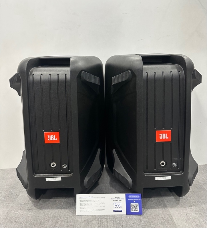 Loa JBL EON 208P - Tổng công suất 300W - Màu đen - Ngoại hình 98% - Kèm nguồn + 2 dây jack 6 ly + Micro AKG + Jack XLR micro