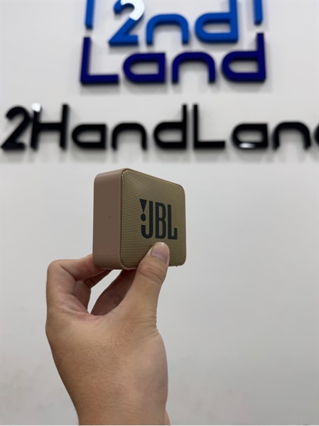 Loa JBL Go 2 - Màu nâu - Ngoại hình 97% - Loa rè, phím tăng âm lượng lờn - Kèm dây sạc ( Sản phẩm không bảo hành ) 1
