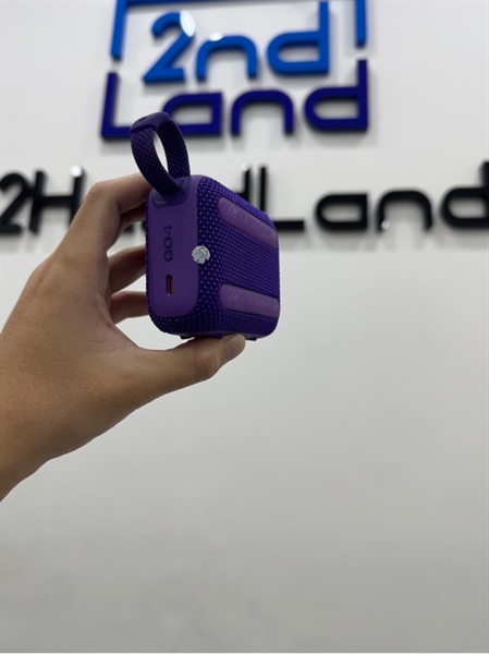 Loa JBL Go 4 - Màu tím - Ngoại hình 97% - Mất miếng cao su chữ - Kèm sạc 1