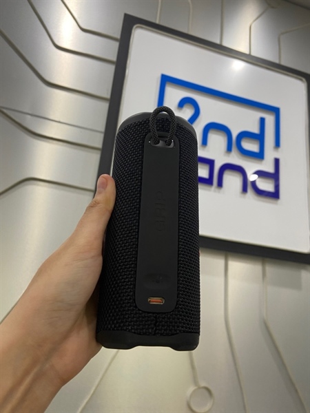 Loa JBL Grip - Màu đen - Ngoại hình: 99% - Kèm dây sạc 2