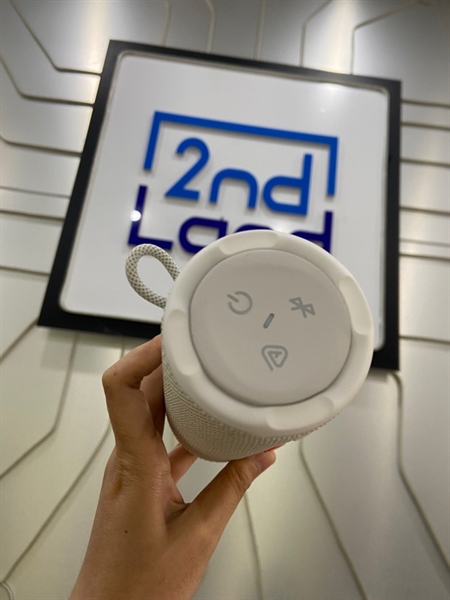 Loa JBL Grip - Màu trắng - Ngoại hình: 99% - Body - Kèm sạc 2