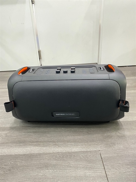 Loa JBL Partybox on the go - Màu đen - Ngoại hình 98% - Kèm nguồn , 2 mic 1