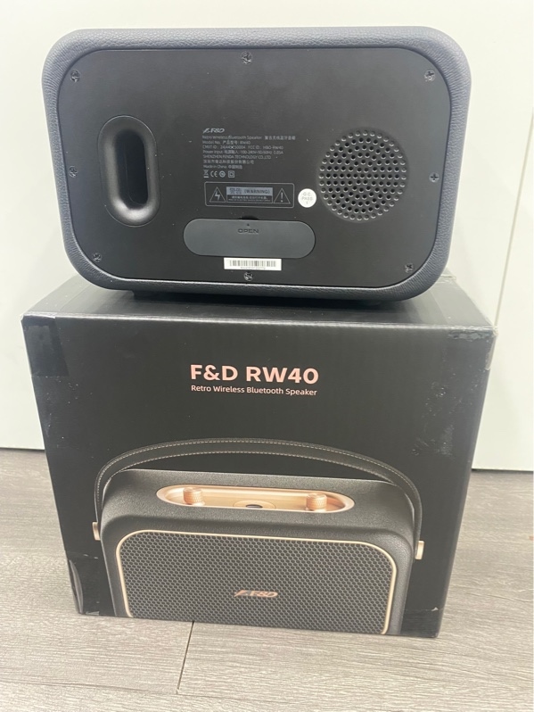 Loa karaoke Fenda RW40 - Màu đen - Ngoại hình 98% - Fullbox