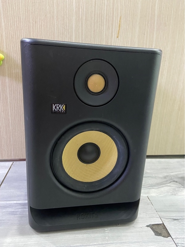 Loa kiểm âm KRK Rokit 5 G4 - Màu đen - Ngoại hình: 97% - Kèm dây kết nối