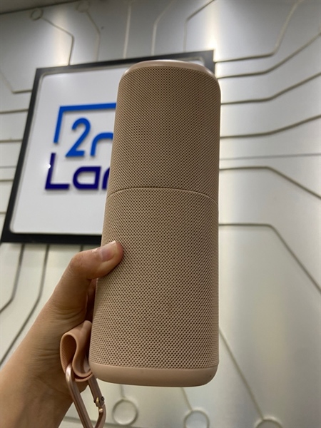 Loa Kove Commuter 2 - Màu kem - Ngoại hình: 98% - Kèm dây sạc