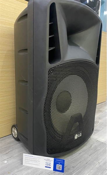 Loa LG Xboom RK4 - Màu đen - Ngoại hình: 97% - Nút back loạn chức năng, nút play không nhạy, núm music vol lỗi chập tiếng khi vặn gần max, núm echo vol không hoạt động - Kèm Box + nguồn 2