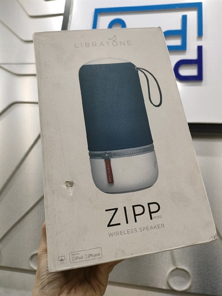 Loa Libratone Zipp Mini - Màu xanh - Ngoại hình: 97% - Lớp vải dơ, đệm nhựa trắng ố vàng nhẹ - FullBox + Kèm sạc