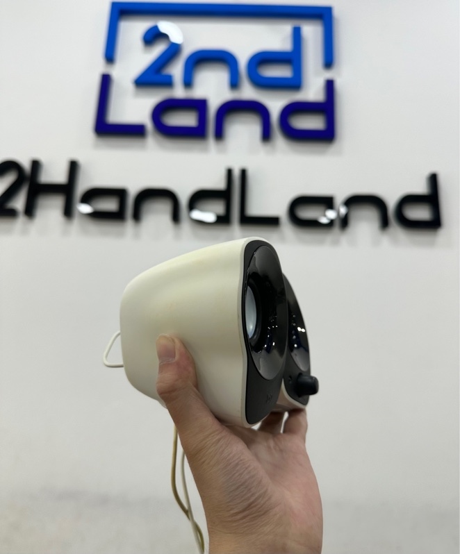 Loa Logitech Z120 - Màu trắng - Ngoại hình xấu - 2 loa bị thủng lỗ không ảnh hưởng đến âm thanh - Body ( SẢN PHẨM KHÔNG BẢO HÀNH )