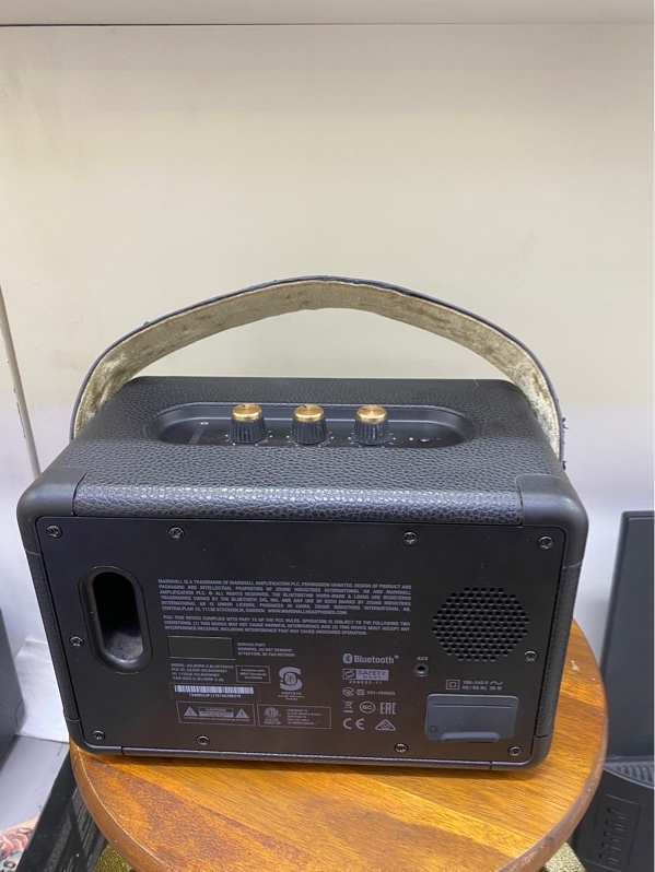 Loa Marshall Kilburn II - Màu đen - Ngoại hình 97.5% - Dây tróc da - Body