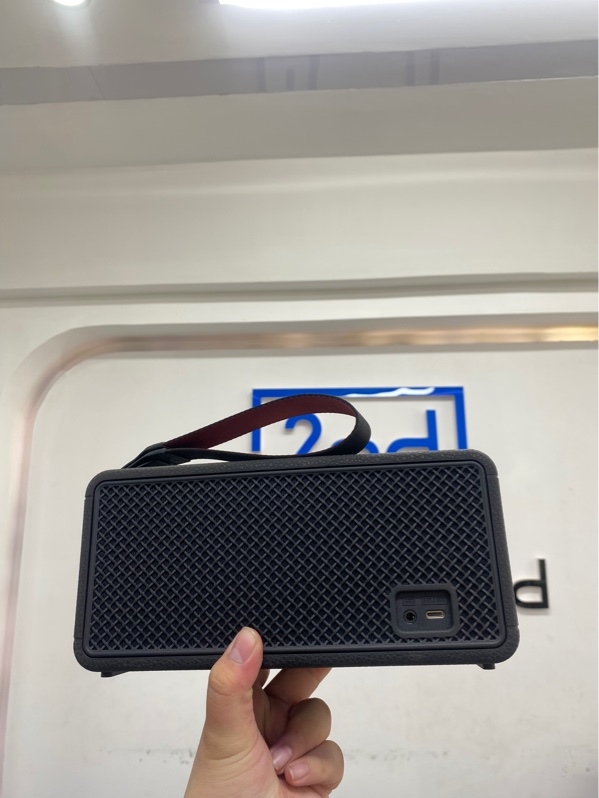 Loa Marshall Middleton 2 - Màu đen - Ngoại hình 98% - Body