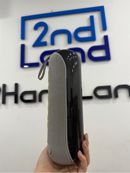 Loa Olike S3 - Màu xám - Ngoại hình 97% - Phần nhựa trong trầy nhiều - Body 2