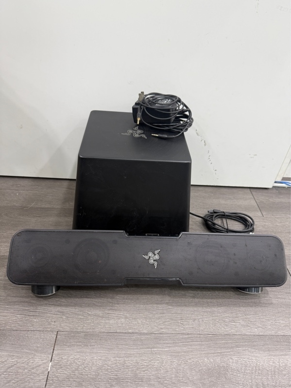 Loa Razer Leviathan v1 5.1 - Màu đen - Ngoại hình 97% - Kèm 1 sub , 1 nguồn , 1 dây 3.5mm