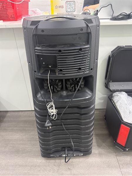 Loa Sony model MHC-V43D - Màu đen - Ngoại hình 98% - xước nhẹ - Kèm nguồn , không remote 1