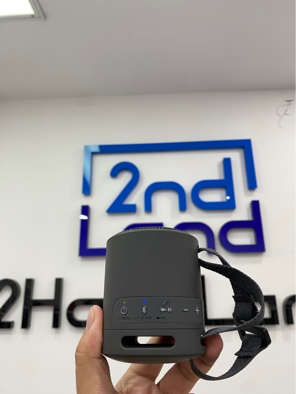 Loa Sony SRS-XB100 - Màu xám - Ngoại hình: 97% - Trầy cấn, tróc sơn - Body
