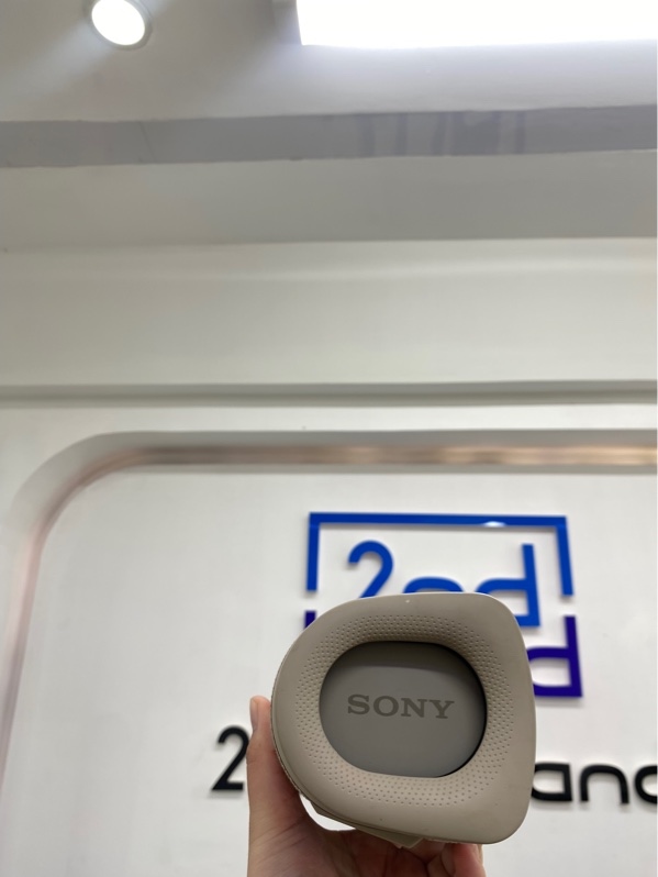 Loa Sony SRS-XB33 - Màu kem - Ngoại hình 97% - Body