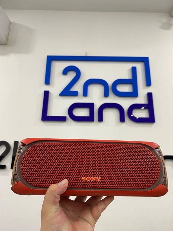 Loa Sony SRS-XB40 - Màu đỏ - Ngoại hình xấu - Loa rè bass nhẹ - Kèm sạc
