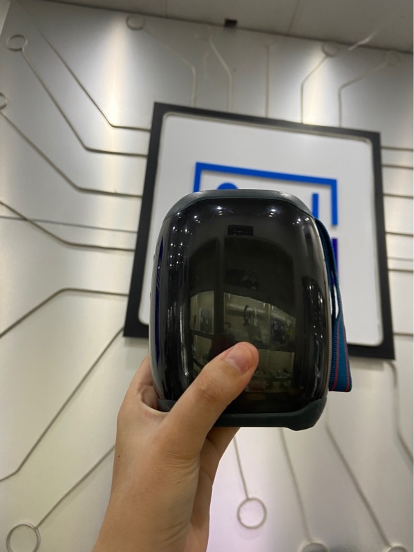 Loa Thunder P40 Mini - Màu đen - Ngoại hình: 97% - Âm lượng 100% nghe được 45phút - Body