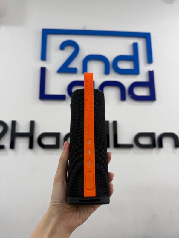 Loa Xiaomi Sound Outdoor - 30W - Màu đen - Ngoại hình 98% - kèm box , sạc