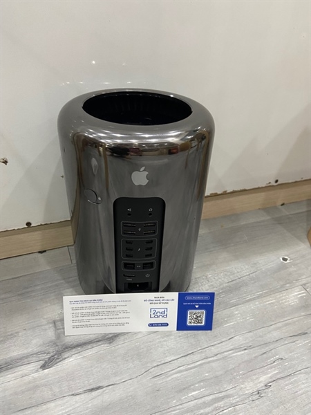 Mac Pro - Ram 32GB SSD 1TB - AMD Fire Pro P700 6GB - Màu đen - Ngoại hình: 98% - Body 2