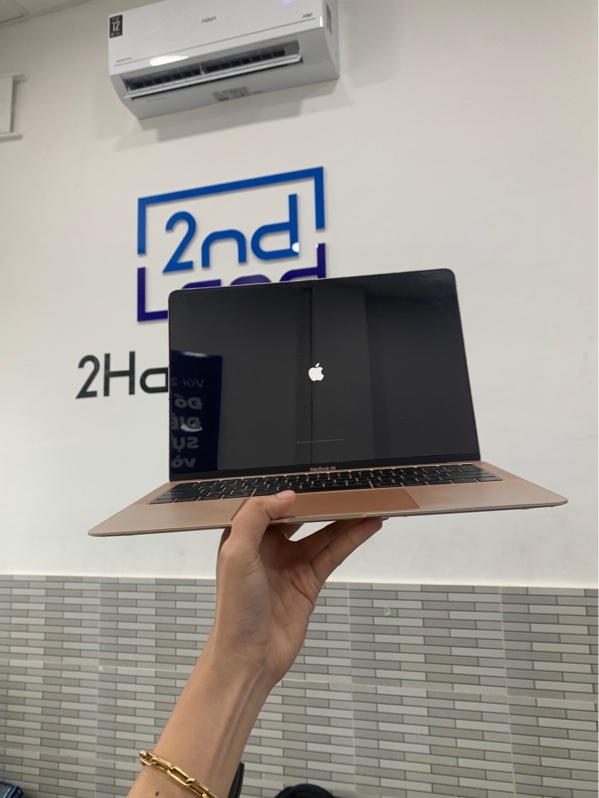 Macbook air 13 inch 2019 - Core i5 lõi kép - Ram 8/256gb - Màu hồng - Pin bình thường chu kì sạc 568 lần - Ngoại hình: 97% - Kèm sạc