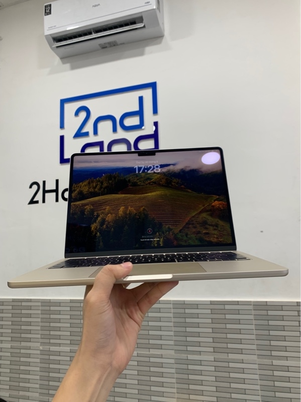 Macbook air 13 - M3 - Ram 8gb/ssd 256gb - Màu vàng nhạt - Pin 100% chu kì sạc 46 lần - Ngoại hình: 98% - Kèm sạc