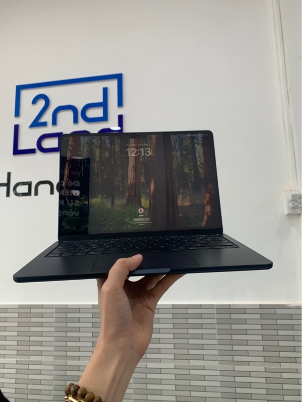 Macbook Air 13inch M4 (2025) - Ram 16GB/SSD 256GB - Màu xanh - Pin 100% chu kì sạc 42 lần - Ngoại hình: 98% - Fullbox