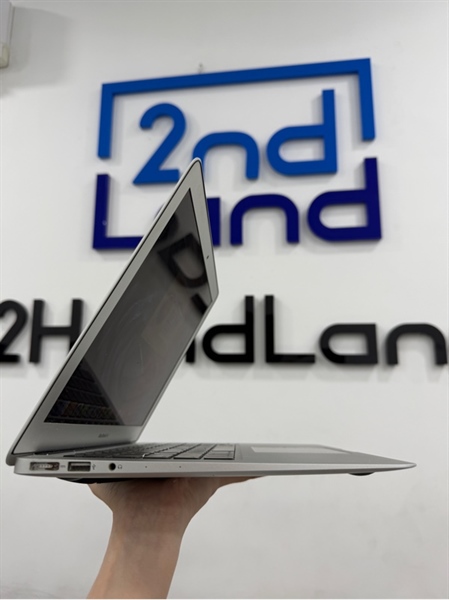 Macbook Air 2017 - 8/256GB - Phím Hàn - Màu bạc - Pin bảo trì - Ngoại hình 97% - Kèm sạc 1