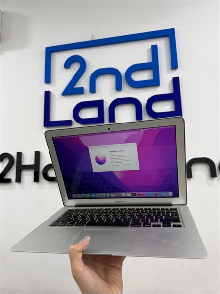 Macbook Air 2017 - 8/256GB - Phím Hàn - Màu bạc - Pin bảo trì - Ngoại hình 97% - Kèm sạc 2